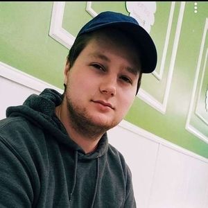 Meet your Posher, Darien